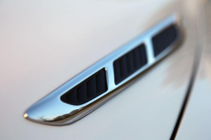  Buick Enclave CXL AWD 2010 года  (фото 40 из 51)